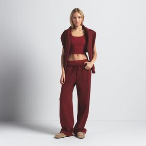 Skims Cotton Fleece Classic  Straight  Leg  Pant Merlot Small new with tags